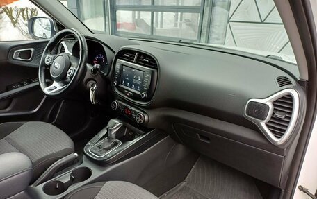 KIA Soul III, 2019 год, 1 649 000 рублей, 25 фотография