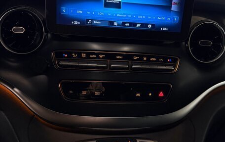 Mercedes-Benz EQV, 2021 год, 6 100 000 рублей, 10 фотография