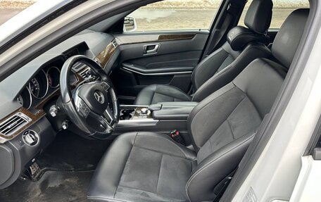 Mercedes-Benz E-Класс, 2013 год, 2 250 000 рублей, 10 фотография