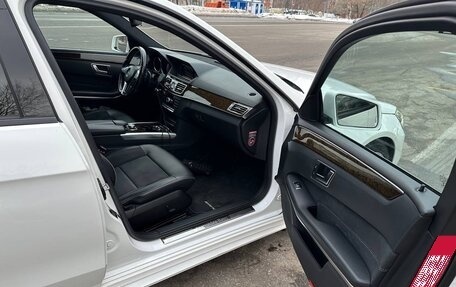 Mercedes-Benz E-Класс, 2013 год, 2 250 000 рублей, 13 фотография