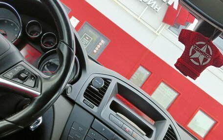 Opel Insignia II рестайлинг, 2011 год, 860 000 рублей, 8 фотография