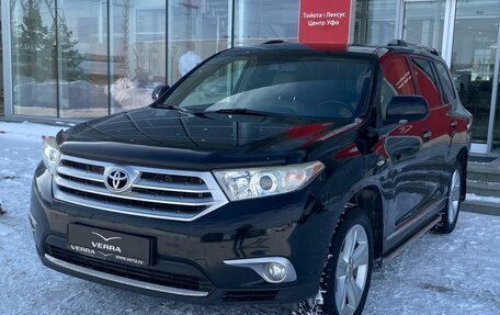 Toyota Highlander III, 2012 год, 1 990 000 рублей, 3 фотография