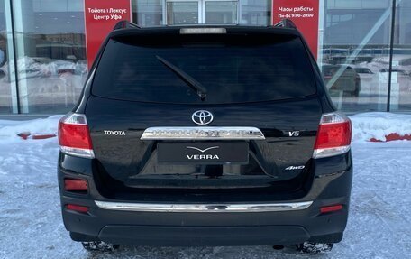 Toyota Highlander III, 2012 год, 1 990 000 рублей, 5 фотография