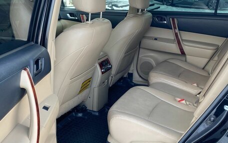 Toyota Highlander III, 2012 год, 1 990 000 рублей, 21 фотография