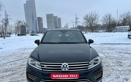 Volkswagen Touareg III, 2016 год, 3 545 000 рублей, 3 фотография