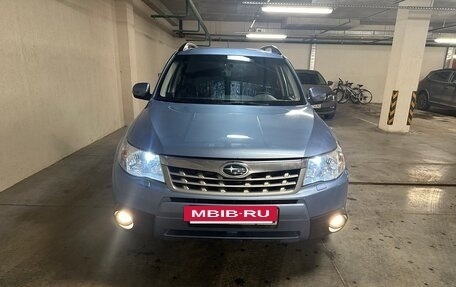 Subaru Forester, 2011 год, 1 490 000 рублей, 2 фотография
