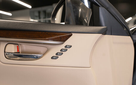 Lexus ES VII, 2013 год, 1 920 000 рублей, 20 фотография