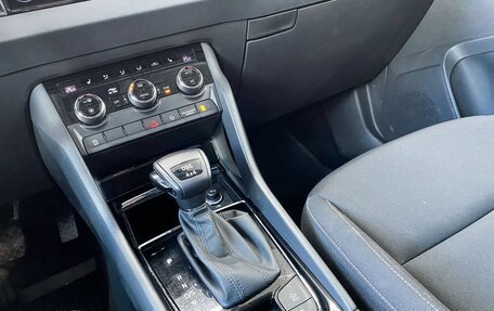 Skoda Karoq I, 2021 год, 2 800 000 рублей, 19 фотография