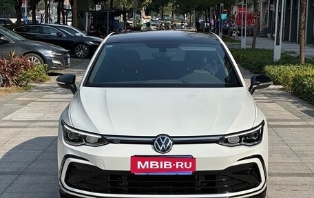 Volkswagen Golf VIII, 2023 год, 1 986 000 рублей, 2 фотография