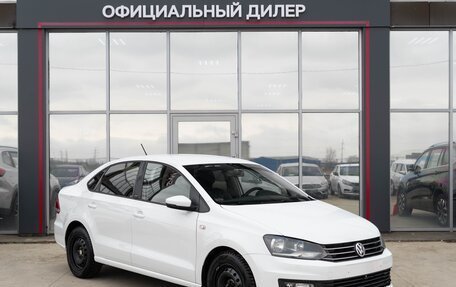 Volkswagen Polo VI (EU Market), 2016 год, 850 000 рублей, 1 фотография