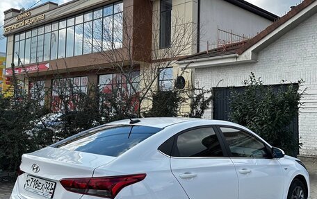 Hyundai Solaris II рестайлинг, 2021 год, 1 540 000 рублей, 4 фотография