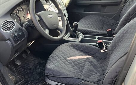 Ford Focus II рестайлинг, 2005 год, 230 000 рублей, 13 фотография