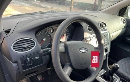 Ford Focus II рестайлинг, 2005 год, 230 000 рублей, 15 фотография