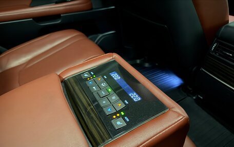 Lexus LX III, 2015 год, 5 949 990 рублей, 28 фотография