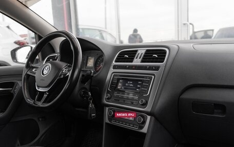 Volkswagen Polo VI (EU Market), 2016 год, 850 000 рублей, 13 фотография