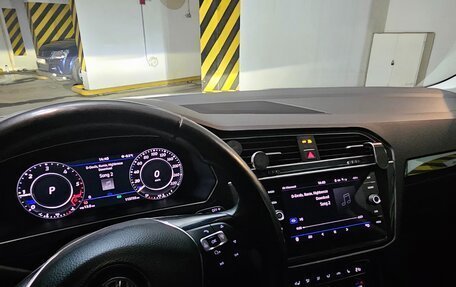 Volkswagen Tiguan II, 2018 год, 3 000 000 рублей, 6 фотография