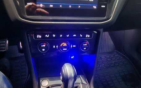 Volkswagen Tiguan II, 2018 год, 3 000 000 рублей, 7 фотография