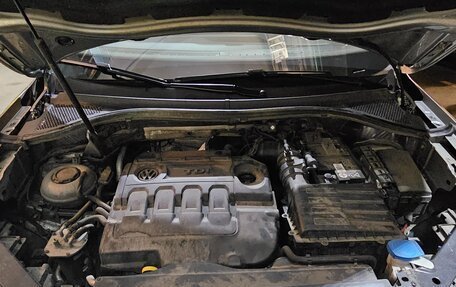 Volkswagen Tiguan II, 2018 год, 3 000 000 рублей, 20 фотография