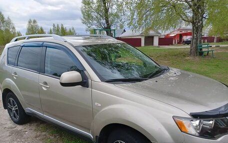 Mitsubishi Outlander III рестайлинг 3, 2007 год, 870 000 рублей, 2 фотография