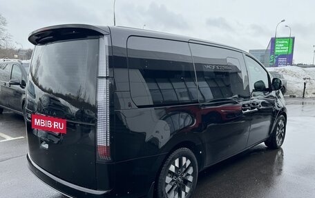 Hyundai Staria, 2024 год, 7 500 000 рублей, 2 фотография