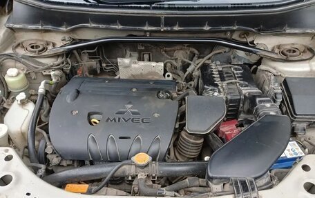 Mitsubishi Outlander III рестайлинг 3, 2007 год, 870 000 рублей, 12 фотография