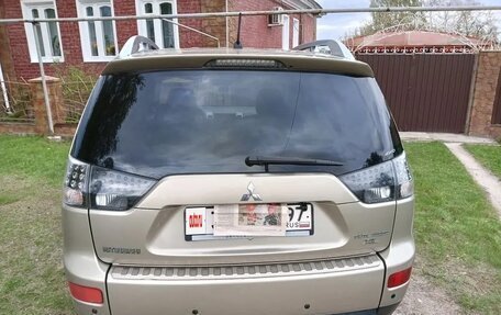 Mitsubishi Outlander III рестайлинг 3, 2007 год, 870 000 рублей, 13 фотография
