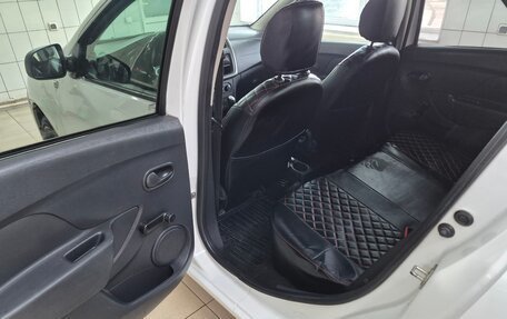 Renault Logan II, 2018 год, 450 000 рублей, 9 фотография