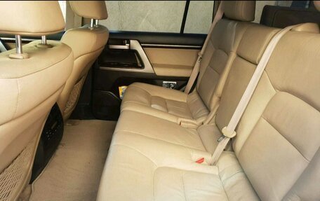 Toyota Land Cruiser 200, 2010 год, 3 150 000 рублей, 6 фотография