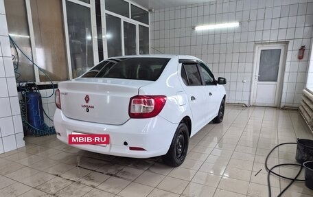 Renault Logan II, 2018 год, 450 000 рублей, 5 фотография