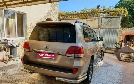 Toyota Land Cruiser 200, 2010 год, 3 150 000 рублей, 4 фотография