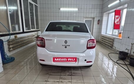 Renault Logan II, 2018 год, 450 000 рублей, 7 фотография