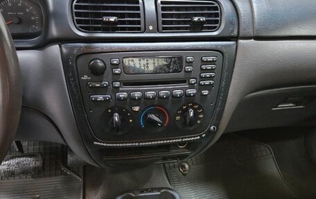 Ford Taurus IV рестайлинг, 2001 год, 260 000 рублей, 7 фотография