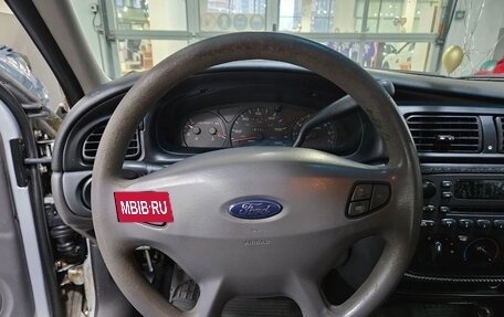 Ford Taurus IV рестайлинг, 2001 год, 260 000 рублей, 6 фотография