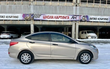 Hyundai Solaris II рестайлинг, 2011 год, 593 000 рублей, 5 фотография