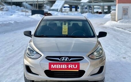 Hyundai Solaris II рестайлинг, 2011 год, 593 000 рублей, 2 фотография