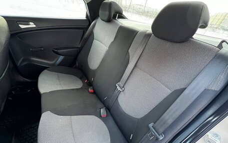 Hyundai Solaris II рестайлинг, 2011 год, 593 000 рублей, 11 фотография