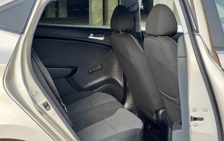 Hyundai Solaris II рестайлинг, 2011 год, 593 000 рублей, 10 фотография