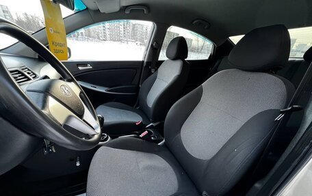 Hyundai Solaris II рестайлинг, 2011 год, 593 000 рублей, 26 фотография