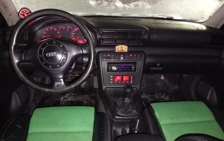 Audi A4, 1997 год, 420 000 рублей, 4 фотография