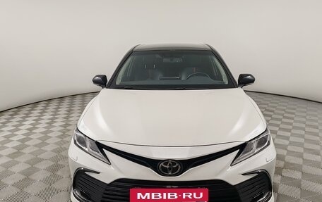 Toyota Camry, 2021 год, 3 480 000 рублей, 2 фотография