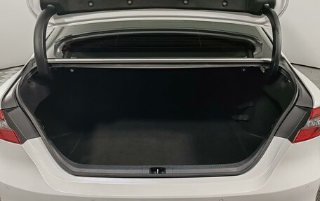 Toyota Camry, 2021 год, 3 480 000 рублей, 10 фотография