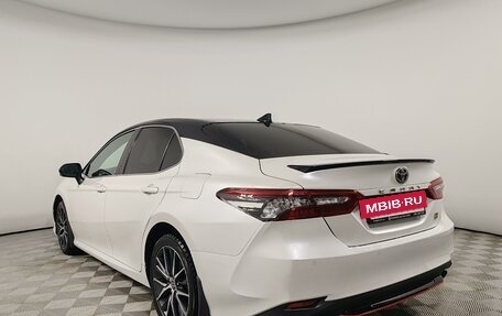 Toyota Camry, 2021 год, 3 480 000 рублей, 7 фотография