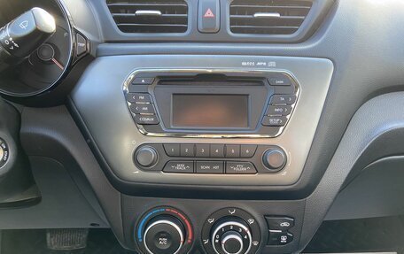 KIA Rio III рестайлинг, 2015 год, 1 078 000 рублей, 17 фотография