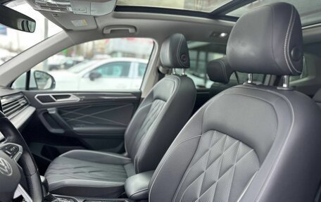 Volkswagen Tiguan II, 2024 год, 4 200 000 рублей, 16 фотография