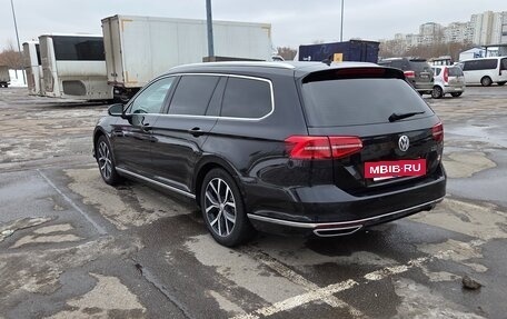 Volkswagen Passat B8 рестайлинг, 2017 год, 2 300 000 рублей, 5 фотография