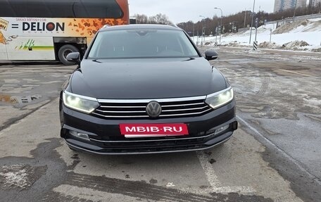Volkswagen Passat B8 рестайлинг, 2017 год, 2 300 000 рублей, 2 фотография