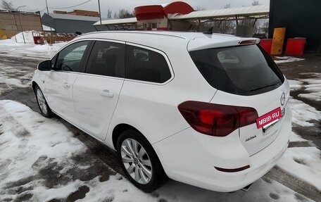 Opel Astra J, 2011 год, 850 000 рублей, 5 фотография