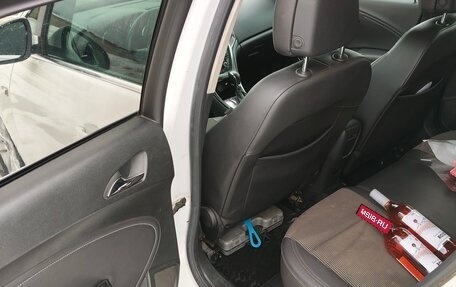 Opel Astra J, 2011 год, 850 000 рублей, 16 фотография