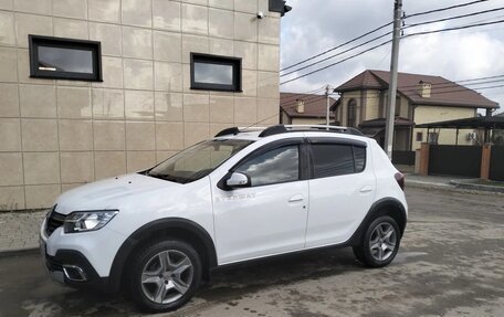 Renault Sandero II рестайлинг, 2019 год, 1 150 000 рублей, 2 фотография