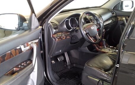 KIA Sorento II рестайлинг, 2010 год, 700 000 рублей, 4 фотография